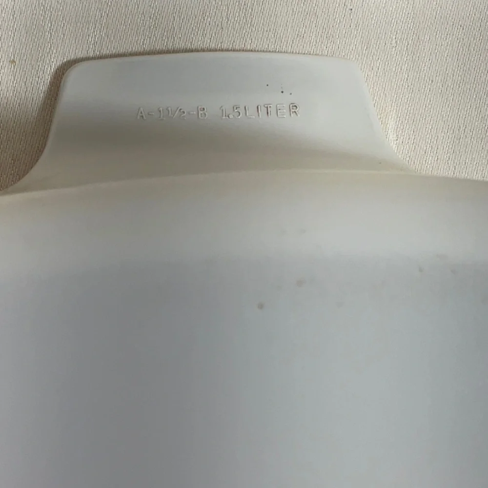 Forever Yours Corning Ware 1.5 Liter Casserole Dish with Cover